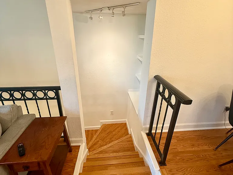 709 Mainsail Dr — Photo 29