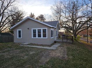 1548 E 33rd St, Des Moines, IA 50317