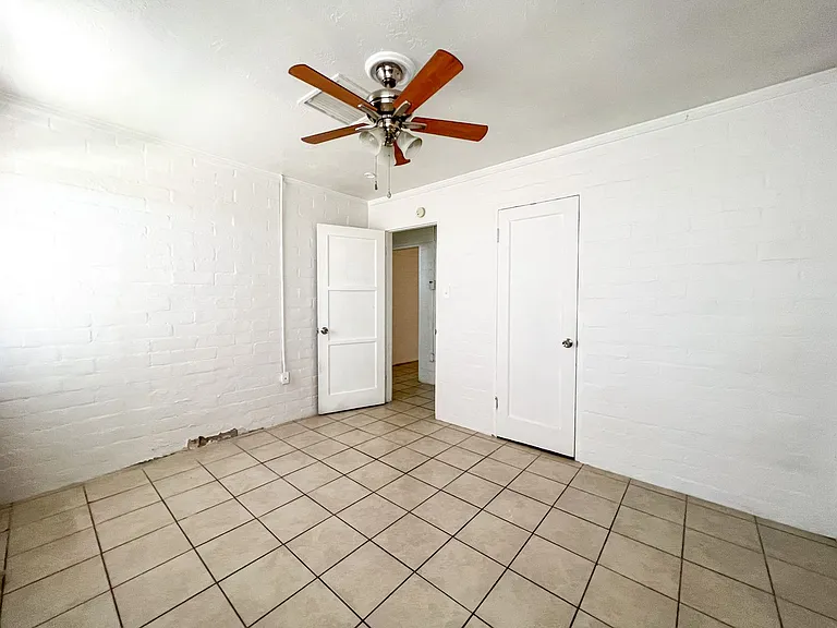 6570 Manzanita Ave — Photo 10