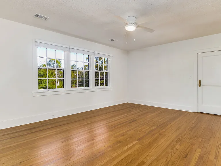 1515 E Lakeview Ave #D — Photo 25