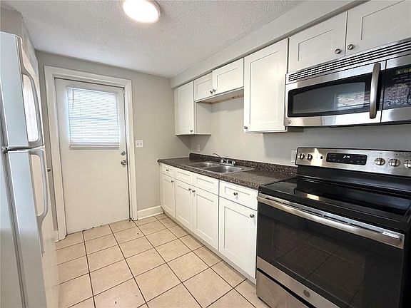 3rd image of 10022 E Wilder Ave #12