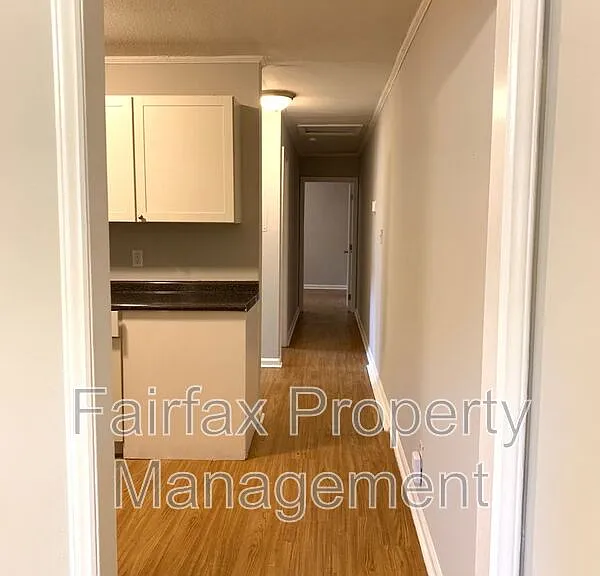 2418 Owen St #A — Photo 5