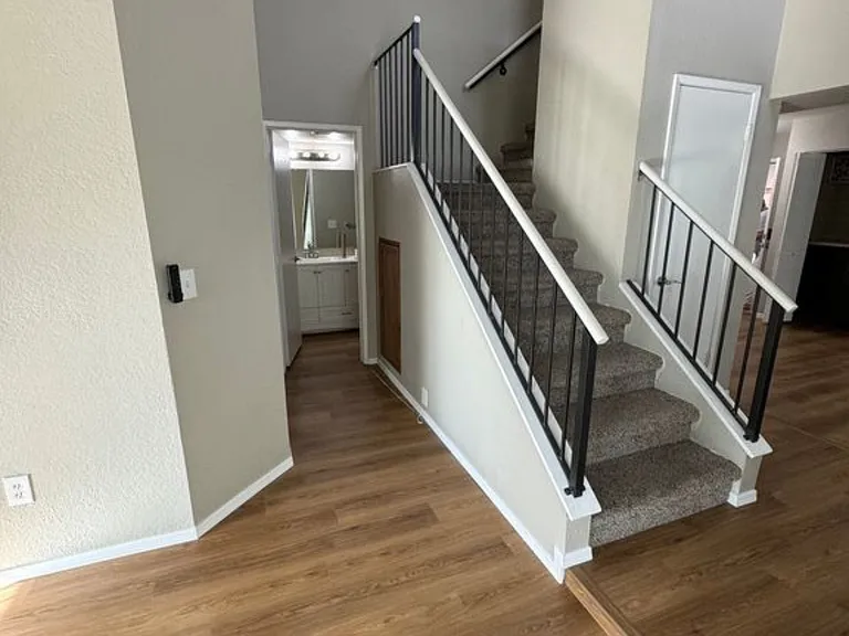 1915 S 39th St #62 — Photo 8