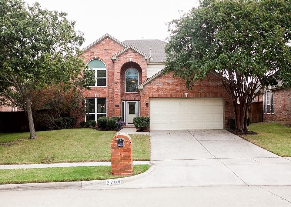 1st image of 2704 Crepe Myrtle Dr