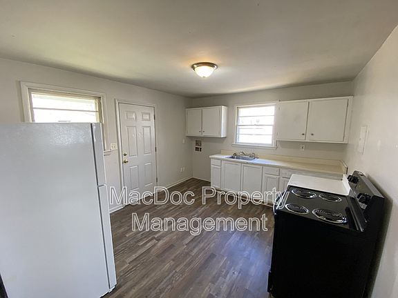 5th image of 209 Frazier St