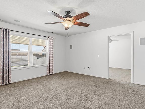 4th image of 10909 Calera Psge