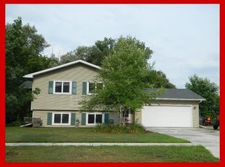 409 Topeka Dr, Lake Mills, WI 53551