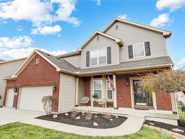 170 E Pugh Dr, Springboro, OH 45066