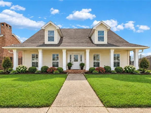 2905 Debouchel Blvd, Meraux, LA 70075