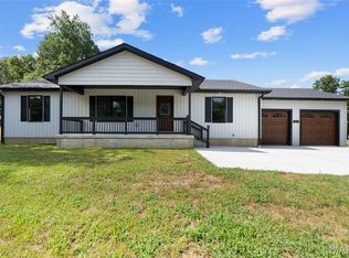 451 E North St, Benton, MO 63736