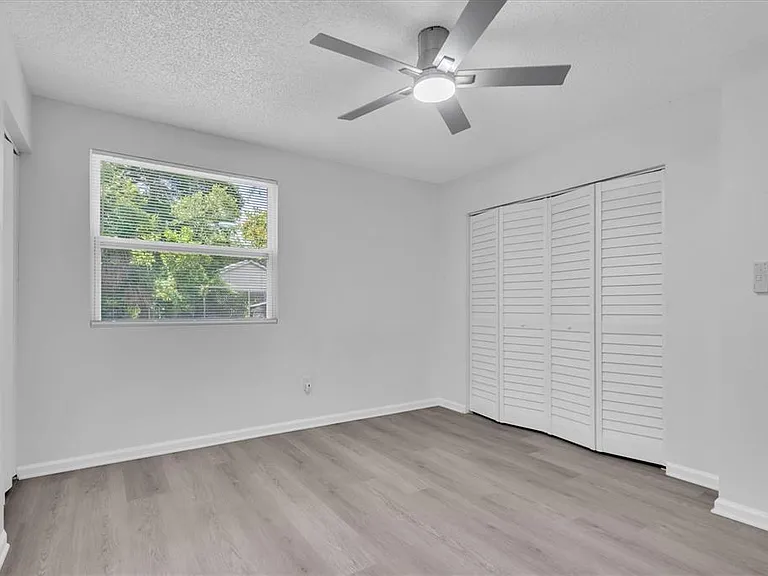 4421 11th Ave S — Photo 14