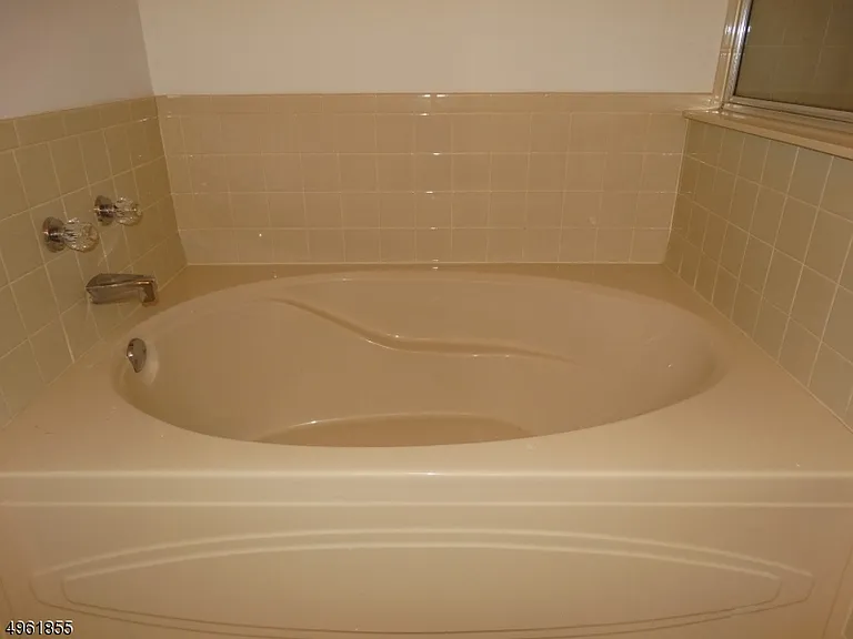 808 Magnolia Ln — Photo 14