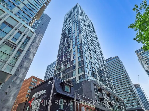 65 Mutual St #2303, Toronto, ON M5B 0E5
