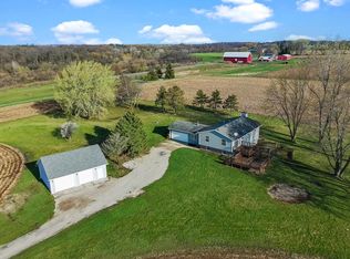 7164 Hospital Rd, Burlington, WI 53105