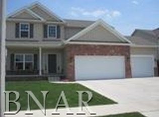 1310 Shaunessey Dr, Bloomington, IL 61704