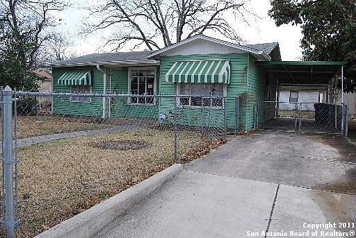 3rd image of 615 Weinberg St