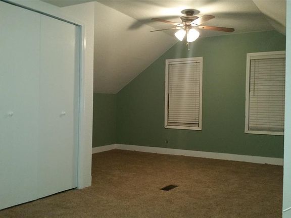5th image of 2975 Johns Dr