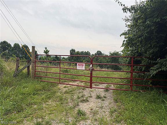 3rd image of 560 Wickens Rd