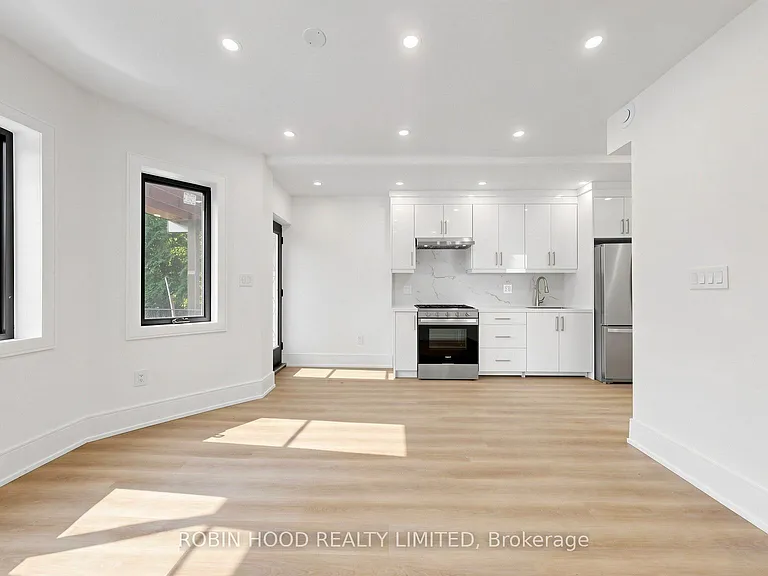 24 Callender St #1 — Photo 5