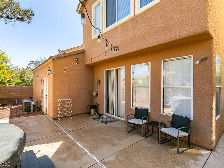 5928 Attavilla Dr — Photo 6
