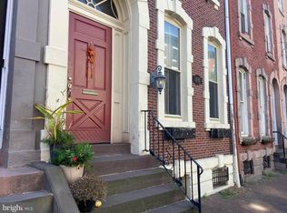 2306 Spruce St APT 201, Philadelphia, PA 19103