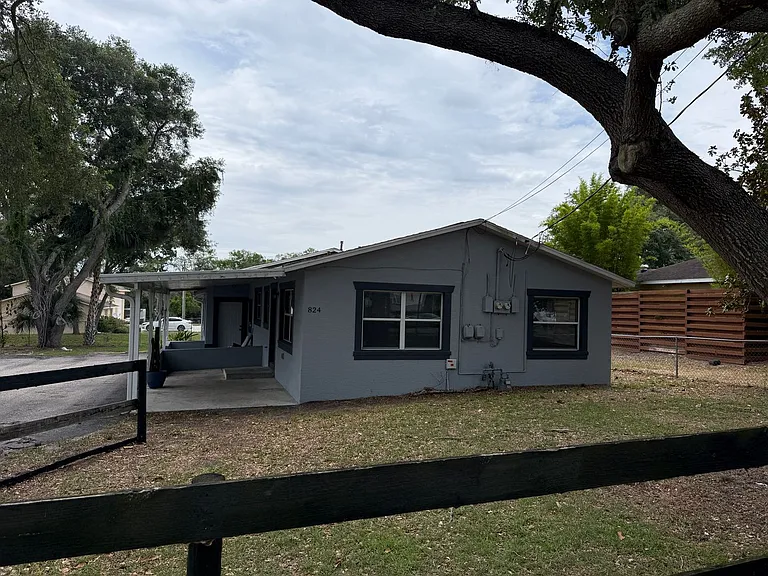824 S Lone Oak Dr — Photo 3
