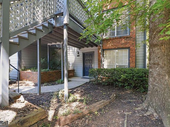2nd image of 1364 Weatherstone Way NE