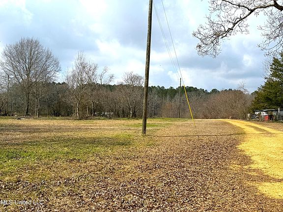 2nd image of 4019 E Fernwood Rd