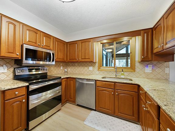 5th image of 6124 Catawba Dr