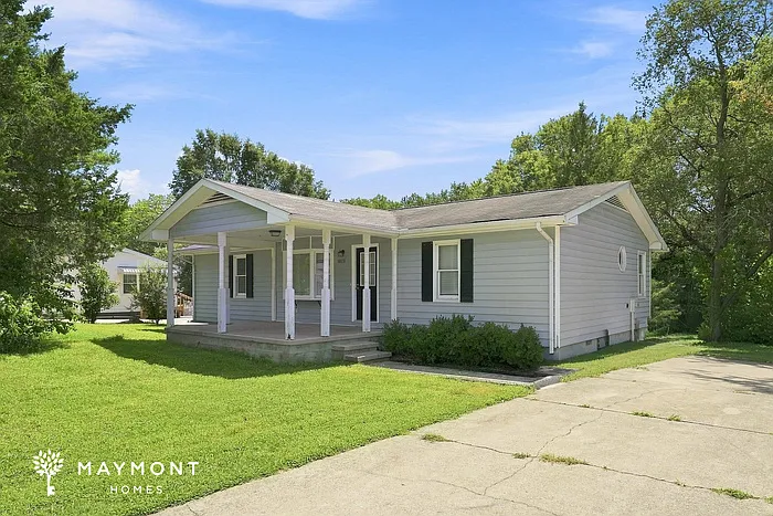 3 bed, 2.0 bath, 1200 sqft, $1,645 — Photo 2