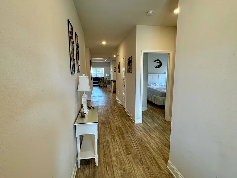 150 Heron Ct — Photo 2