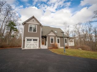 44 Decubellis Ct, Glocester, RI 02814