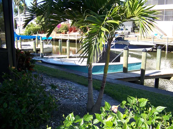 1523 Chesapeake Ave, Naples, FL 34102