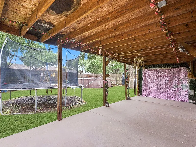 111 Thunder Basin Dr — Photo 39