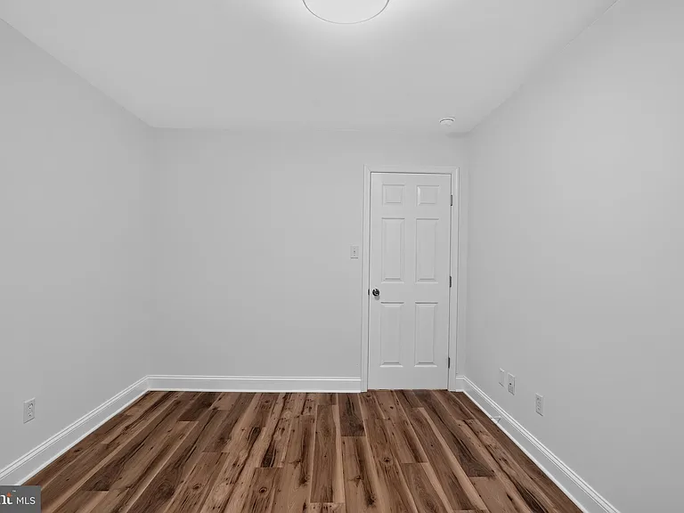 137 Walker Ln — Photo 14