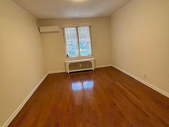 5th image of 51-19 Ireland St #1