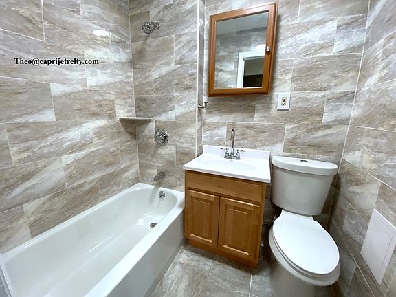 3rd image of 1492 De Kalb Ave #3R