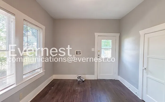 1007 Archer St — Photo 18