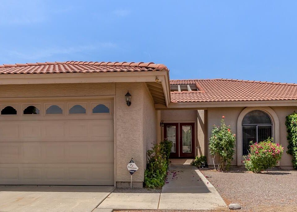 1st image of 26604 S EASTLAKE Drive