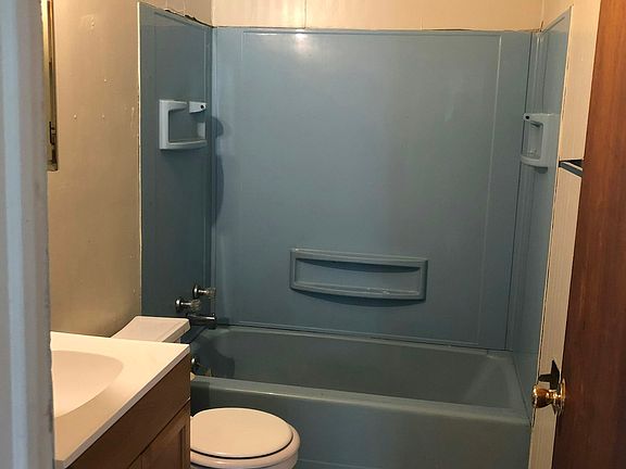 5th image of 4069 Prescott Ave