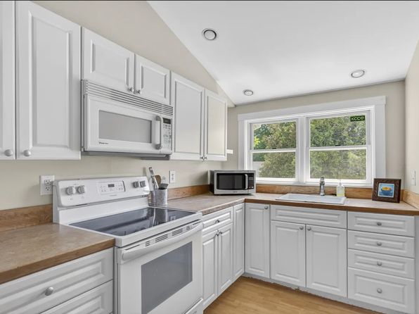 49 Talbot Ave #1
