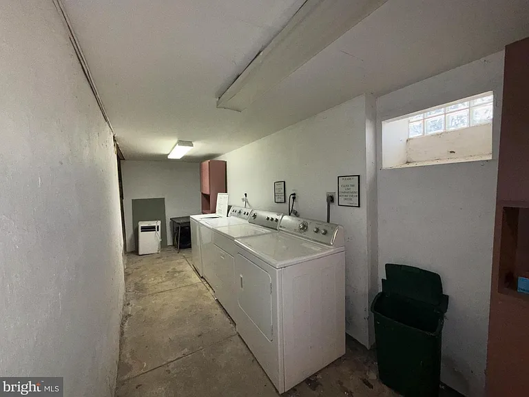 4446 Fleming St #2F — Photo 10