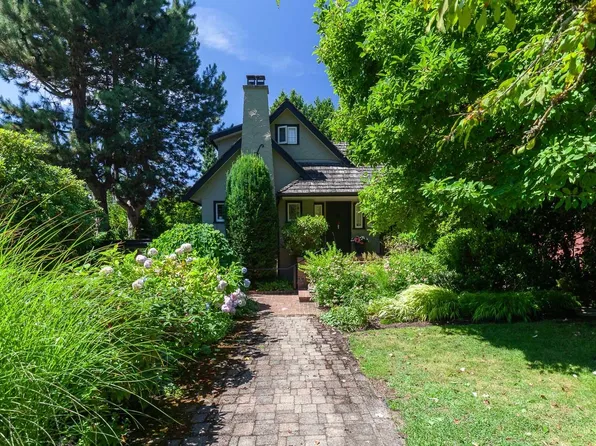 6137 McCleery St, Vancouver, BC V6N 1G3