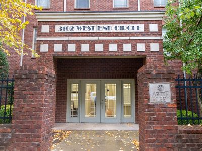 3102 W End Cir APT 204, Nashville, TN, 37203