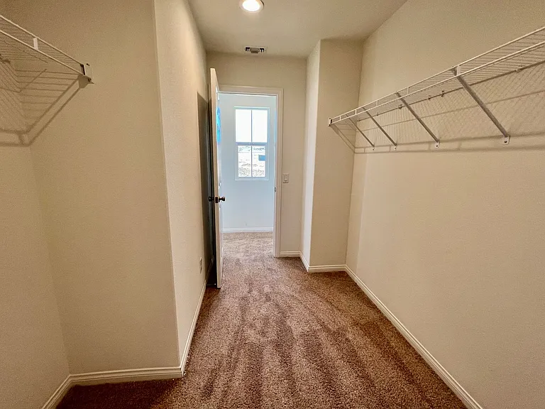 9629 Mondrian Ln — Photo 18
