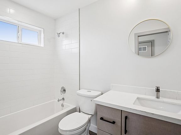 4th image of 880 61st St
