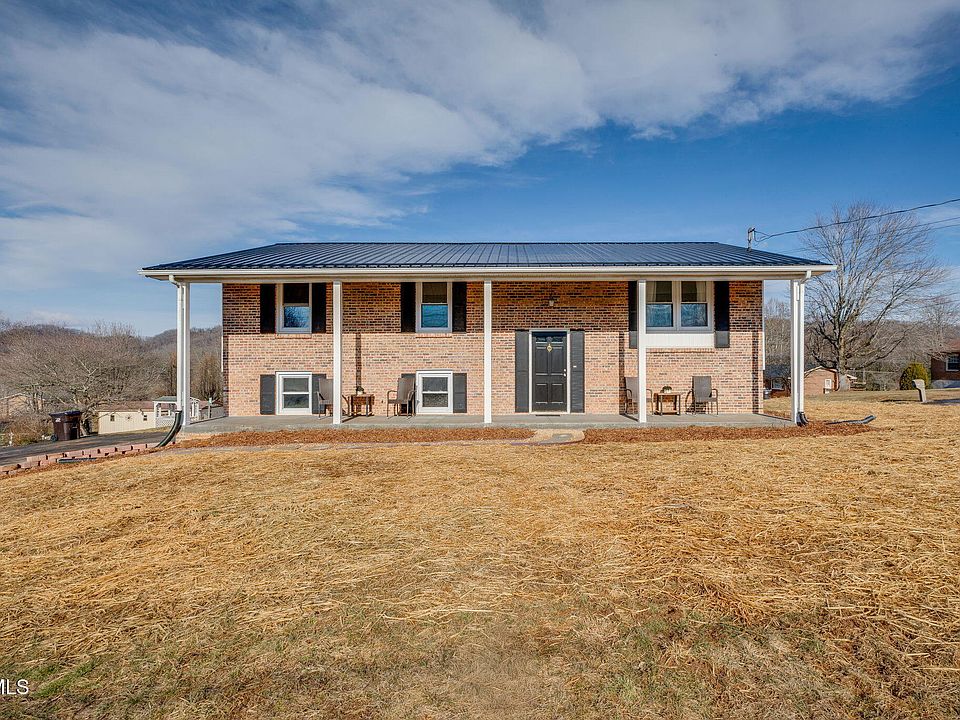 1st image of 411 Skyland Dr