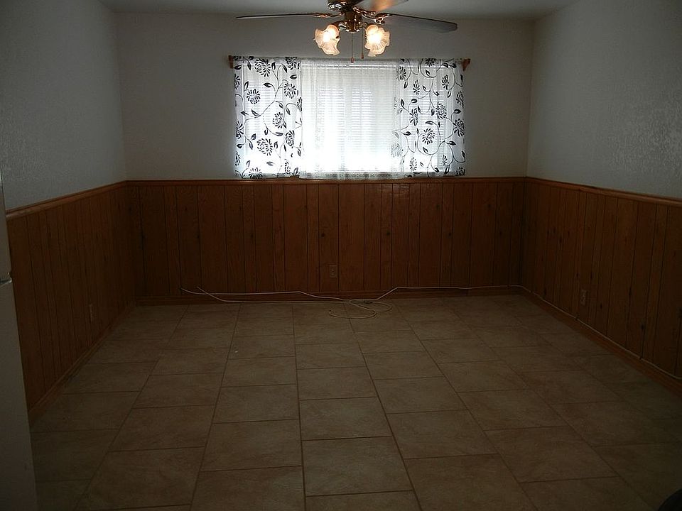 1st image of 3310 Emerald Dr