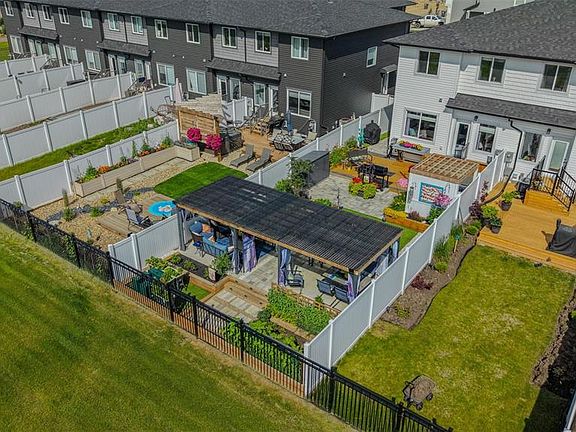 4th image of 848 Brighton GATE