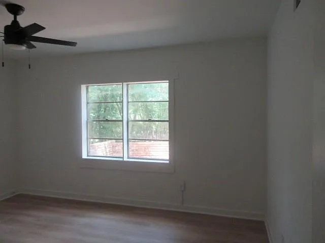 5450 Brookview Dr — Photo 32